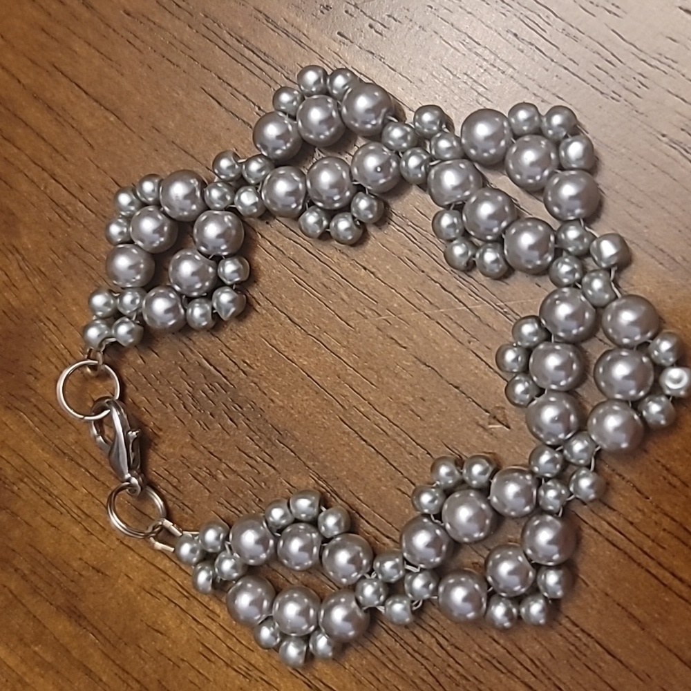 Handmade Silver and Gray Pearl Bracelet - 7 Inches - Picture 1 of 8